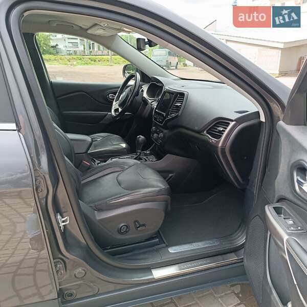 Внедорожник / Кроссовер Jeep Cherokee 2020 в Каменец-Подольском фото 15 Внедорожник / Кроссовер Jeep Cherokee 2020 в Каменец-Подольском