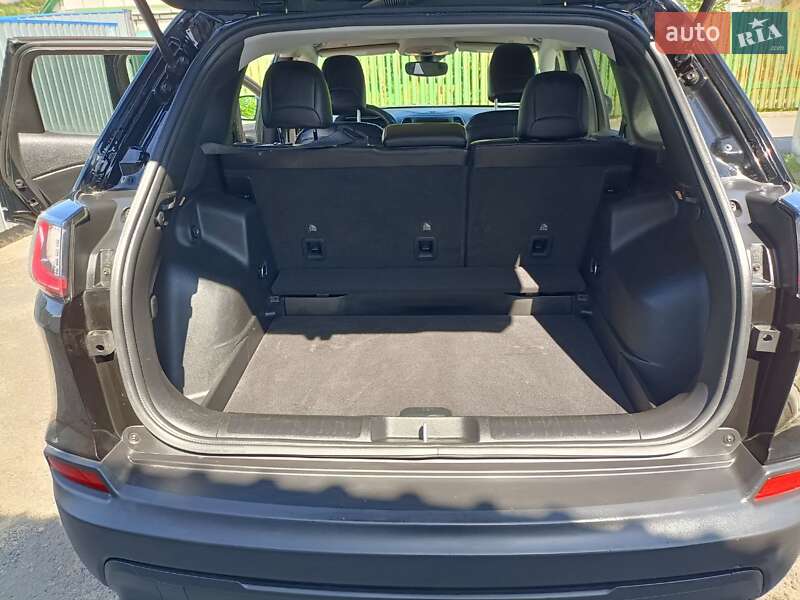 Позашляховик / Кросовер Jeep Cherokee 2020 в Києві