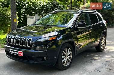 Внедорожник / Кроссовер Jeep Cherokee 2015 в Киеве