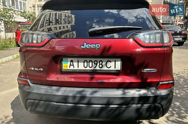 Внедорожник / Кроссовер Jeep Cherokee 2019 в 