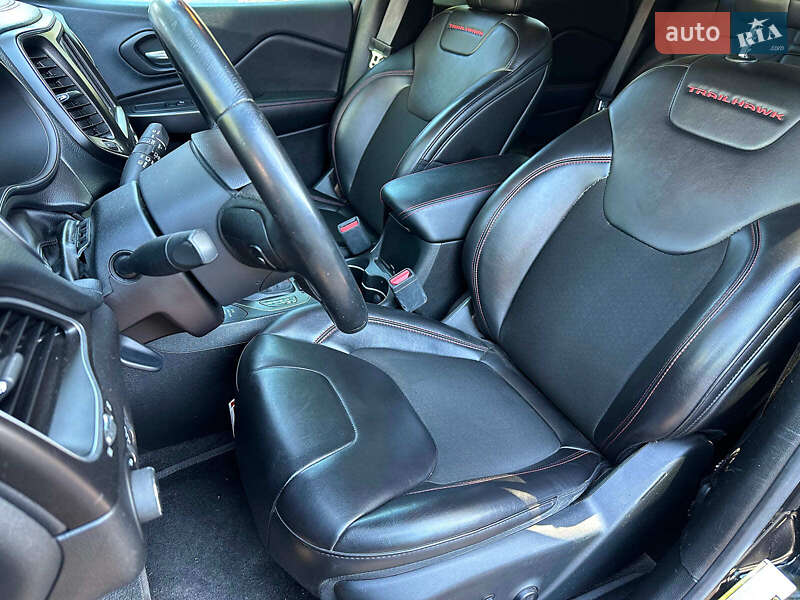 Внедорожник / Кроссовер Jeep Cherokee 2018 в Одессе