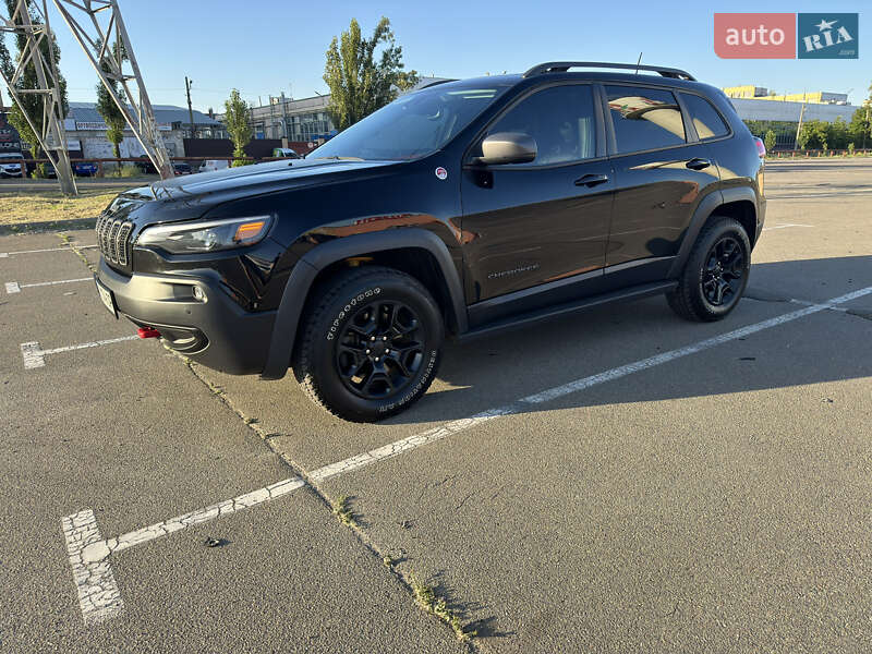 Позашляховик / Кросовер Jeep Cherokee 2019 в Києві