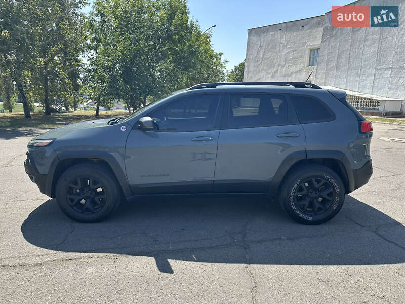 Внедорожник / Кроссовер Jeep Cherokee 2015 в Южноукраинске