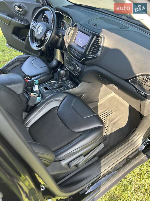 Внедорожник / Кроссовер Jeep Cherokee 2020 в Киеве фото 21 Внедорожник / Кроссовер Jeep Cherokee 2020 в Киеве