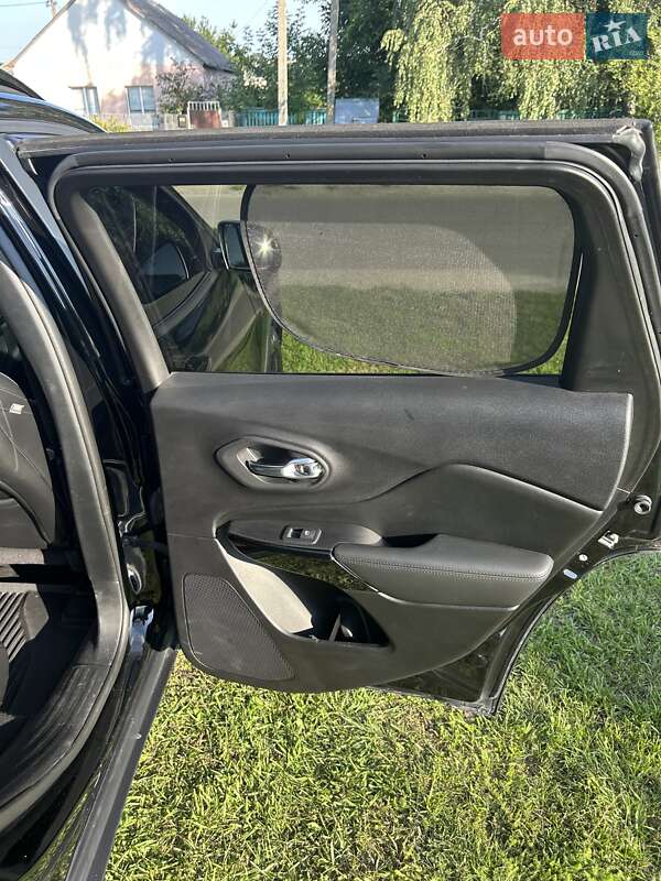 Внедорожник / Кроссовер Jeep Cherokee 2020 в Киеве фото 26 Внедорожник / Кроссовер Jeep Cherokee 2020 в Киеве