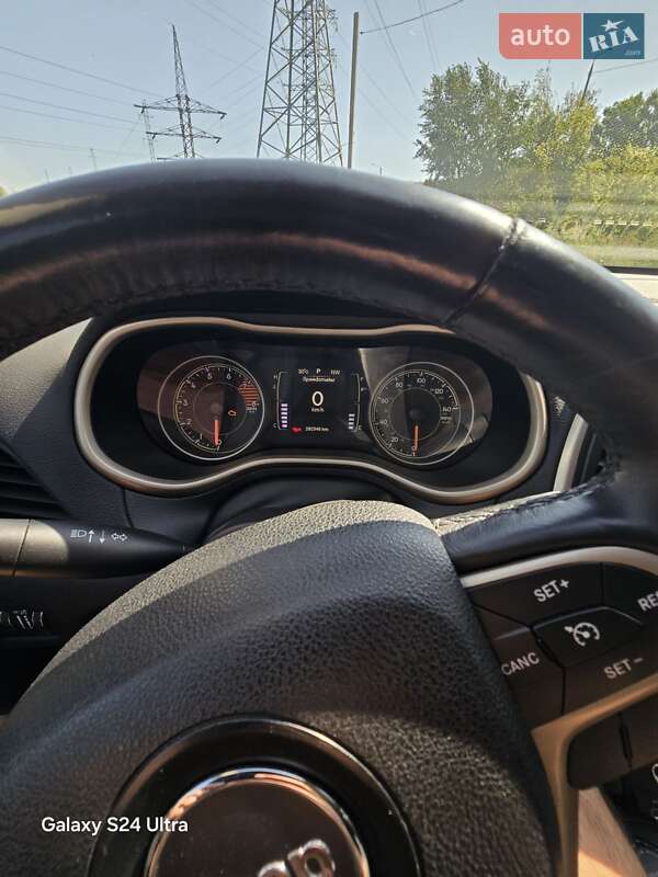 Внедорожник / Кроссовер Jeep Cherokee 2016 в Харькове фото 41 Внедорожник / Кроссовер Jeep Cherokee 2016 в Харькове