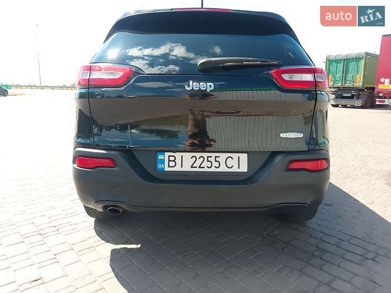 Внедорожник / Кроссовер Jeep Cherokee 2014 в Полтаве