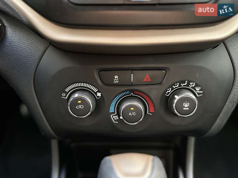 Позашляховик / Кросовер Jeep Cherokee 2017 в Києві фото 28 Позашляховик / Кросовер Jeep Cherokee 2017 в Києві