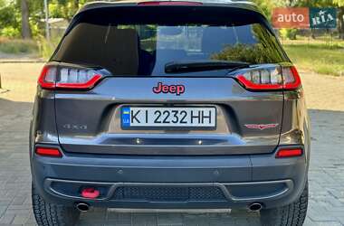 Внедорожник / Кроссовер Jeep Cherokee 2018 в 