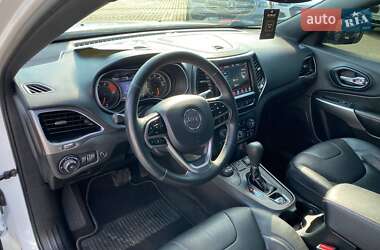 Внедорожник / Кроссовер Jeep Cherokee 2020 в 