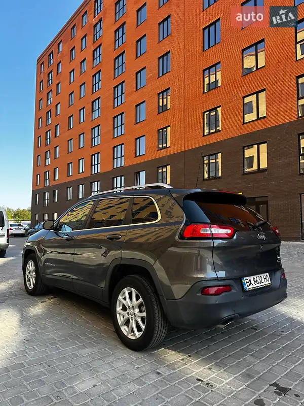 Jeep Cherokee 2016 VIN 1C4PJLCB7GW351358 фото оголошення 10 з 62