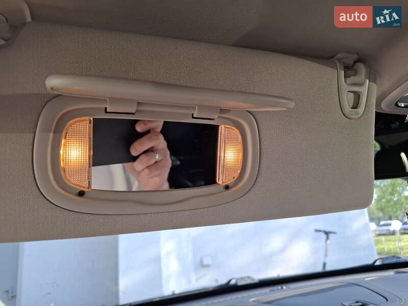 Внедорожник / Кроссовер Jeep Cherokee 2016 в Полтаве