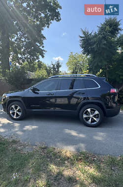 Внедорожник / Кроссовер Jeep Cherokee 2018 в Киеве
