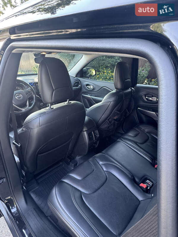 Позашляховик / Кросовер Jeep Cherokee 2018 в Києві