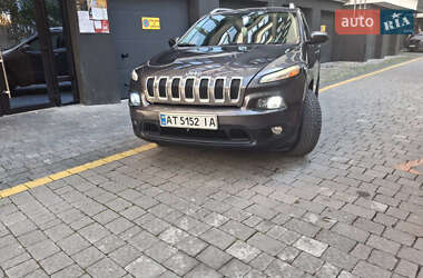 Внедорожник / Кроссовер Jeep Cherokee 2016 в Ивано-Франковске