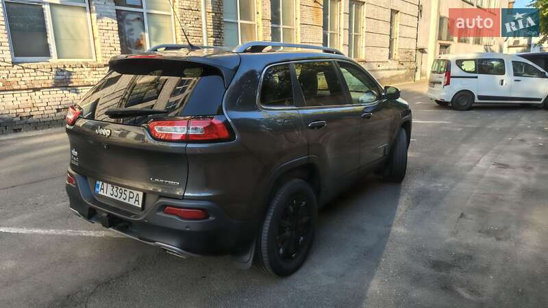 Внедорожник / Кроссовер Jeep Cherokee 2014 в Киеве