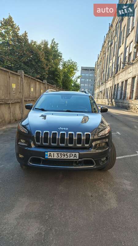 Внедорожник / Кроссовер Jeep Cherokee 2014 в Киеве