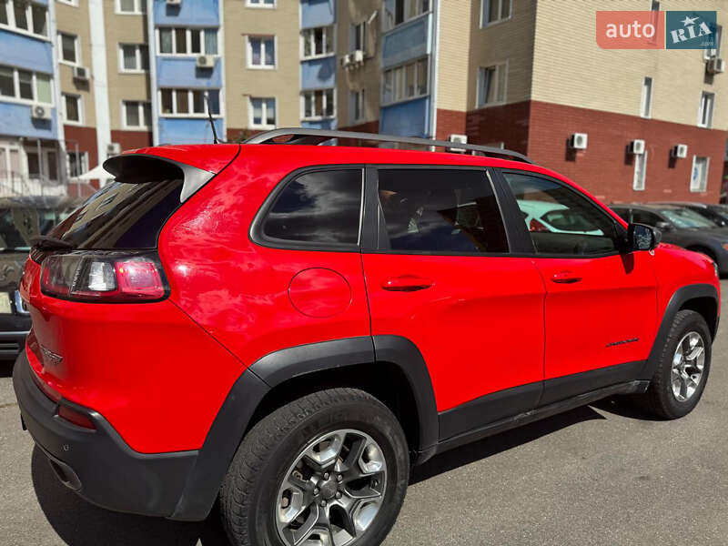 Внедорожник / Кроссовер Jeep Cherokee 2018 в Киеве