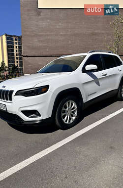 Внедорожник / Кроссовер Jeep Cherokee 2018 в 
