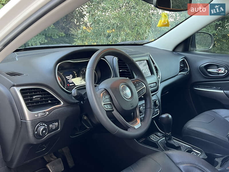 Внедорожник / Кроссовер Jeep Cherokee 2021 в Белой Церкви