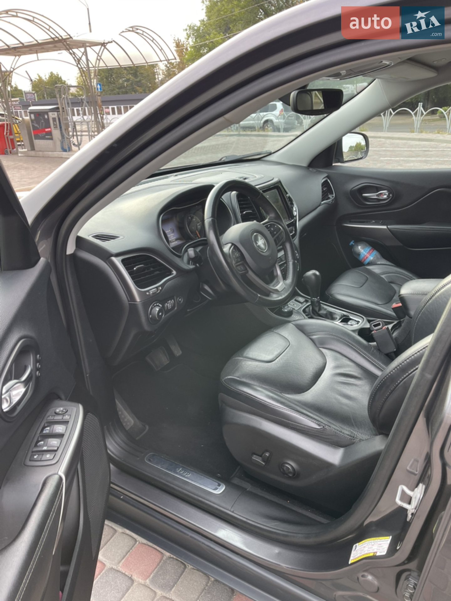 2018 Jeep Cherokee - мініатюра 8