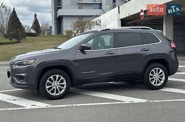 Внедорожник / Кроссовер Jeep Cherokee 2018 в 