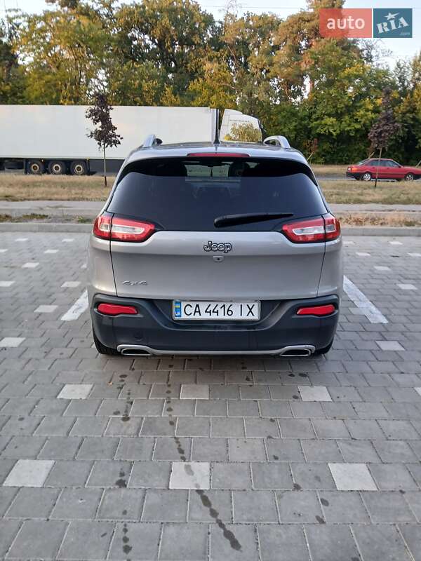 Позашляховик / Кросовер Jeep Cherokee 2016 в Черкасах