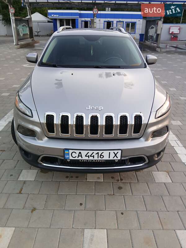 Позашляховик / Кросовер Jeep Cherokee 2016 в Черкасах