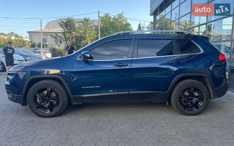Позашляховик / Кросовер Jeep Cherokee 2017 в Івано-Франківську фото 4 Позашляховик / Кросовер Jeep Cherokee 2017 в Івано-Франківську