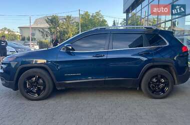 Внедорожник / Кроссовер Jeep Cherokee 2017 в 