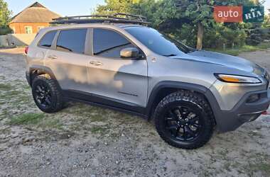 Внедорожник / Кроссовер Jeep Cherokee 2017 в 