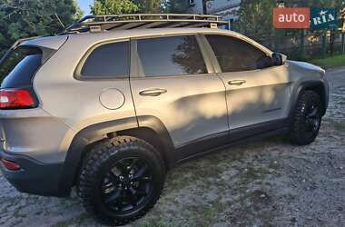Внедорожник / Кроссовер Jeep Cherokee 2017 в 