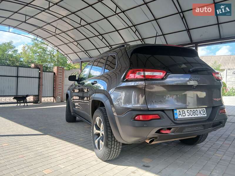Внедорожник / Кроссовер Jeep Cherokee 2017 в Джурине фото 27 Внедорожник / Кроссовер Jeep Cherokee 2017 в Джурине