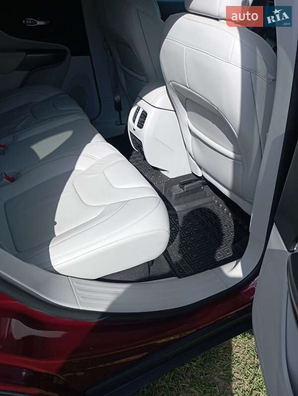 Внедорожник / Кроссовер Jeep Cherokee 2019 в Харькове фото 18 Внедорожник / Кроссовер Jeep Cherokee 2019 в Харькове