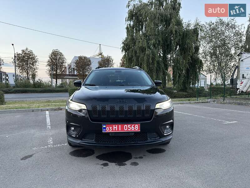Внедорожник / Кроссовер Jeep Cherokee 2018 в Павлограде