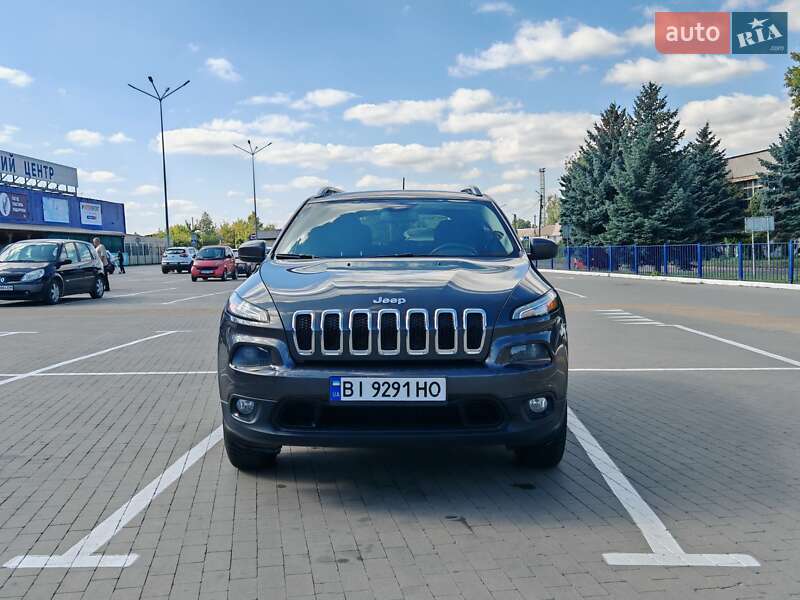 Внедорожник / Кроссовер Jeep Cherokee 2015 в Прилуках