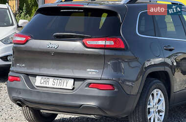 Внедорожник / Кроссовер Jeep Cherokee 2014 в 