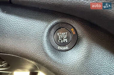 Внедорожник / Кроссовер Jeep Cherokee 2014 в 