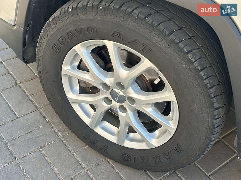 Внедорожник / Кроссовер Jeep Cherokee 2015 в Одессе