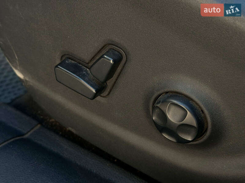 Внедорожник / Кроссовер Jeep Cherokee 2015 в Одессе