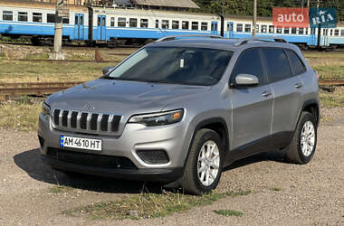 Внедорожник / Кроссовер Jeep Cherokee 2020 в 