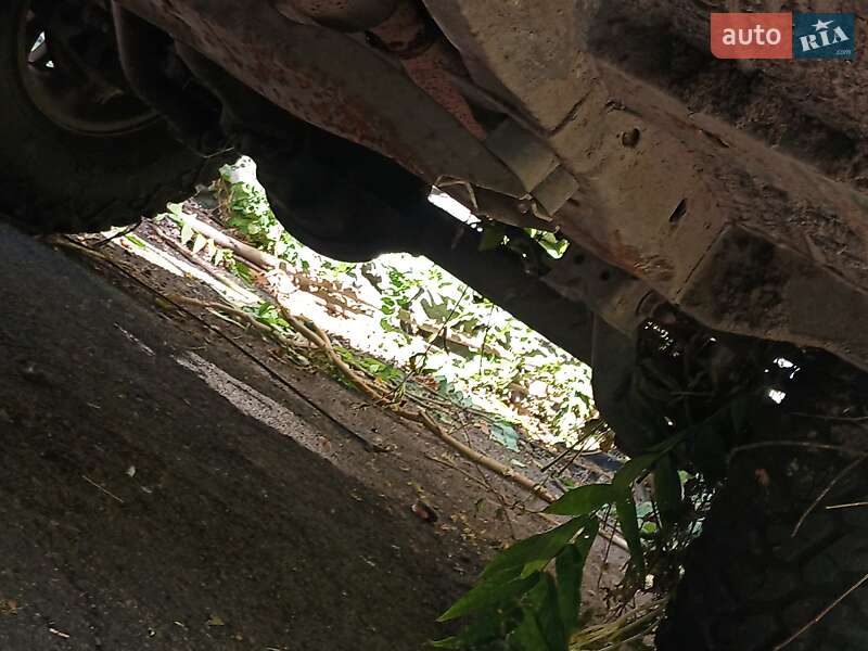 Внедорожник / Кроссовер Jeep Cherokee 1996 в Днепре