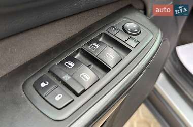 Внедорожник / Кроссовер Jeep Cherokee 2014 в 
