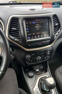 Позашляховик / Кросовер Jeep Cherokee 2014 в Рівному