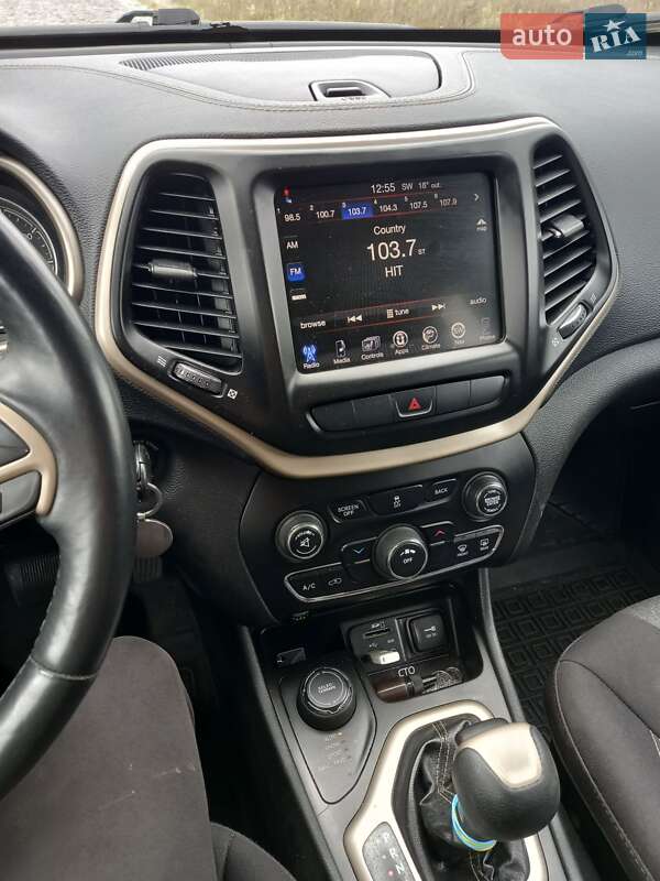 Позашляховик / Кросовер Jeep Cherokee 2014 в Рівному