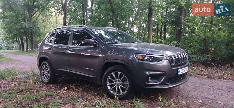Внедорожник / Кроссовер Jeep Cherokee 2018 в Харькове