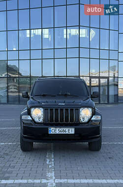 Внедорожник / Кроссовер Jeep Cherokee 2010 в 
