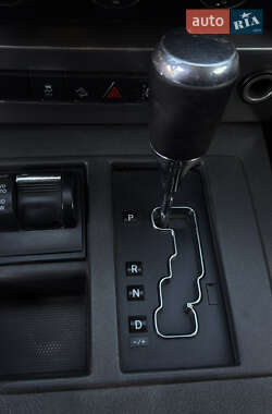 Внедорожник / Кроссовер Jeep Cherokee 2010 в 