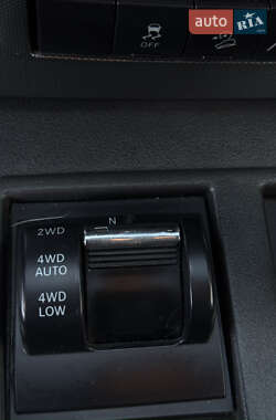 Внедорожник / Кроссовер Jeep Cherokee 2010 в 