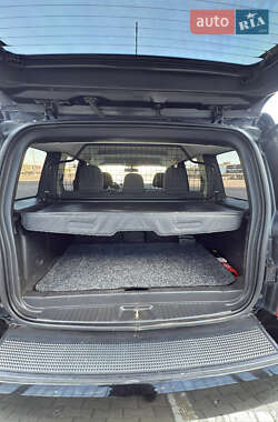 Внедорожник / Кроссовер Jeep Cherokee 2010 в 